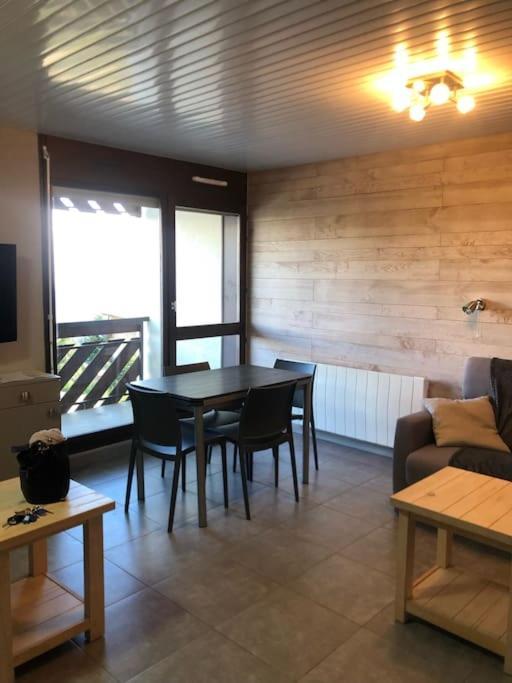 Residence Les Martinets, Grand Studio Vue Degagee, 4 Couchages, Cellier, Meuble De Tourisme 3 Etoiles, Parking Gratuit Chamrousse Dış mekan fotoğraf